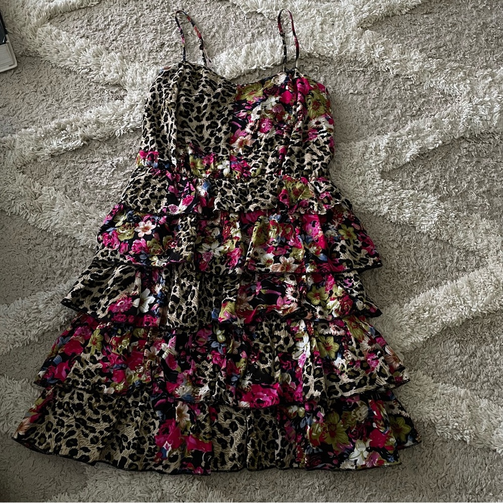 Chelsey Clothing Women’s floral and cheetah print mini dress size medium
